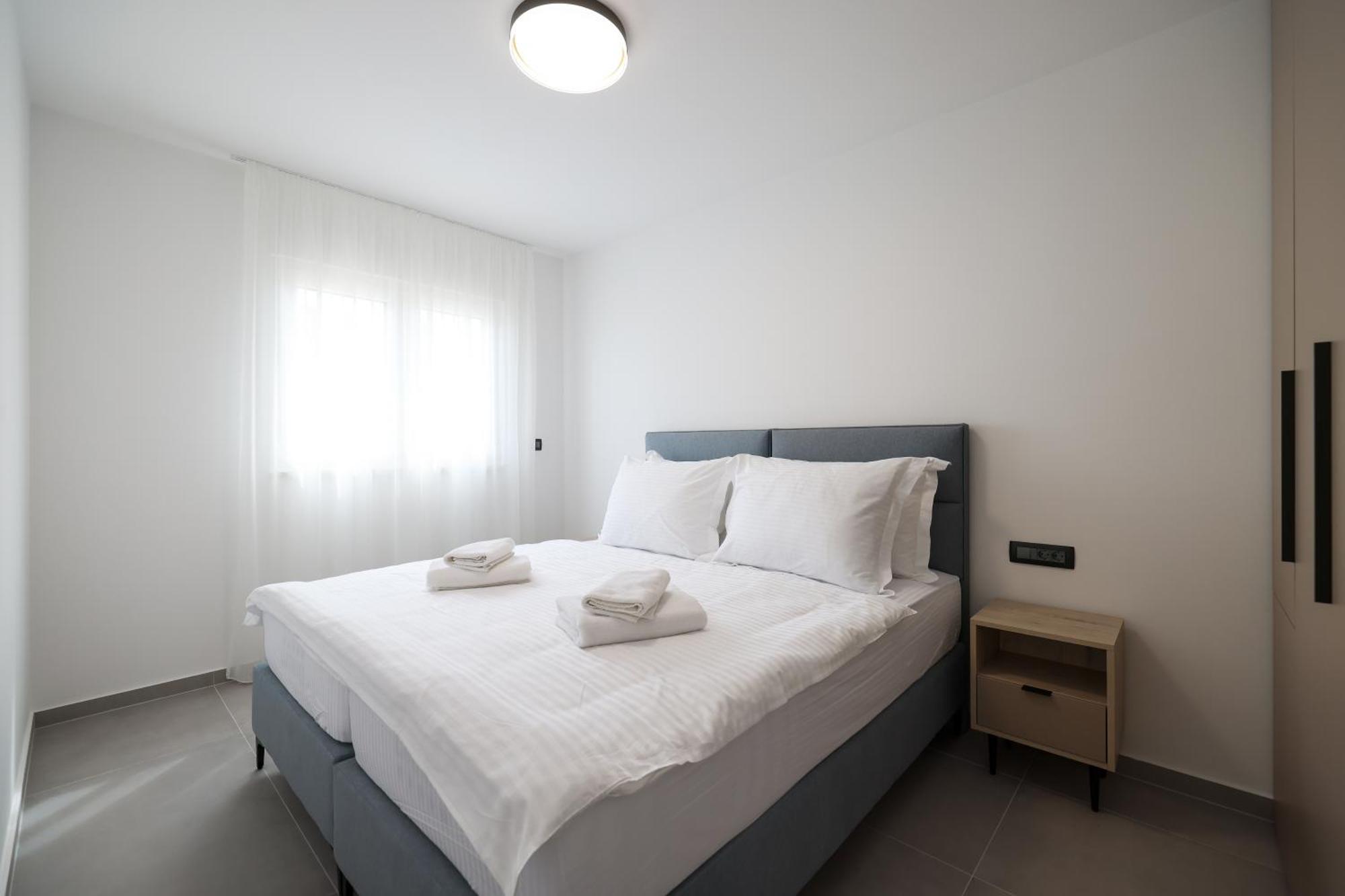 Deluxe Apartments Privlaka On The Sand Dış mekan fotoğraf