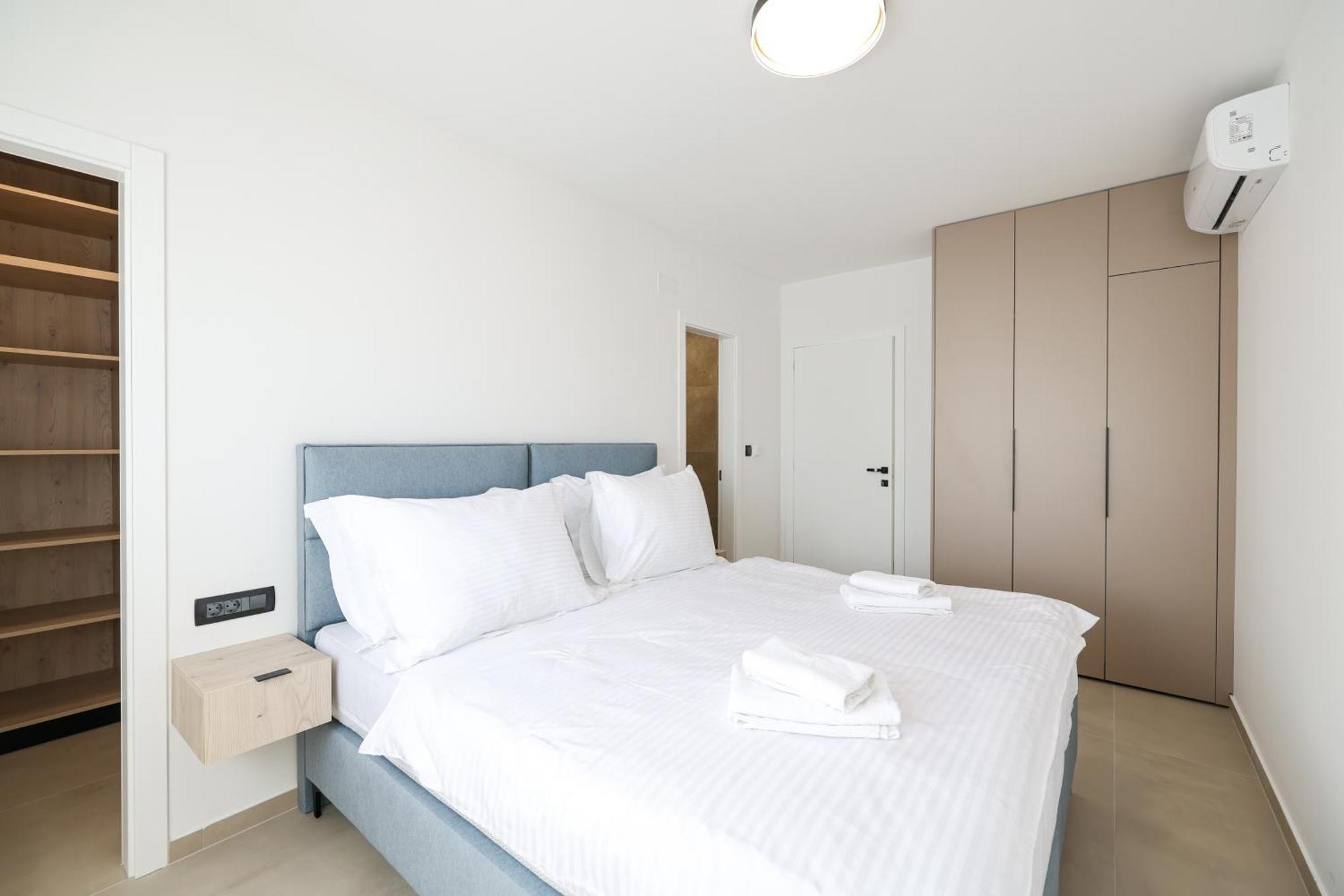 Deluxe Apartments Privlaka On The Sand Oda fotoğraf