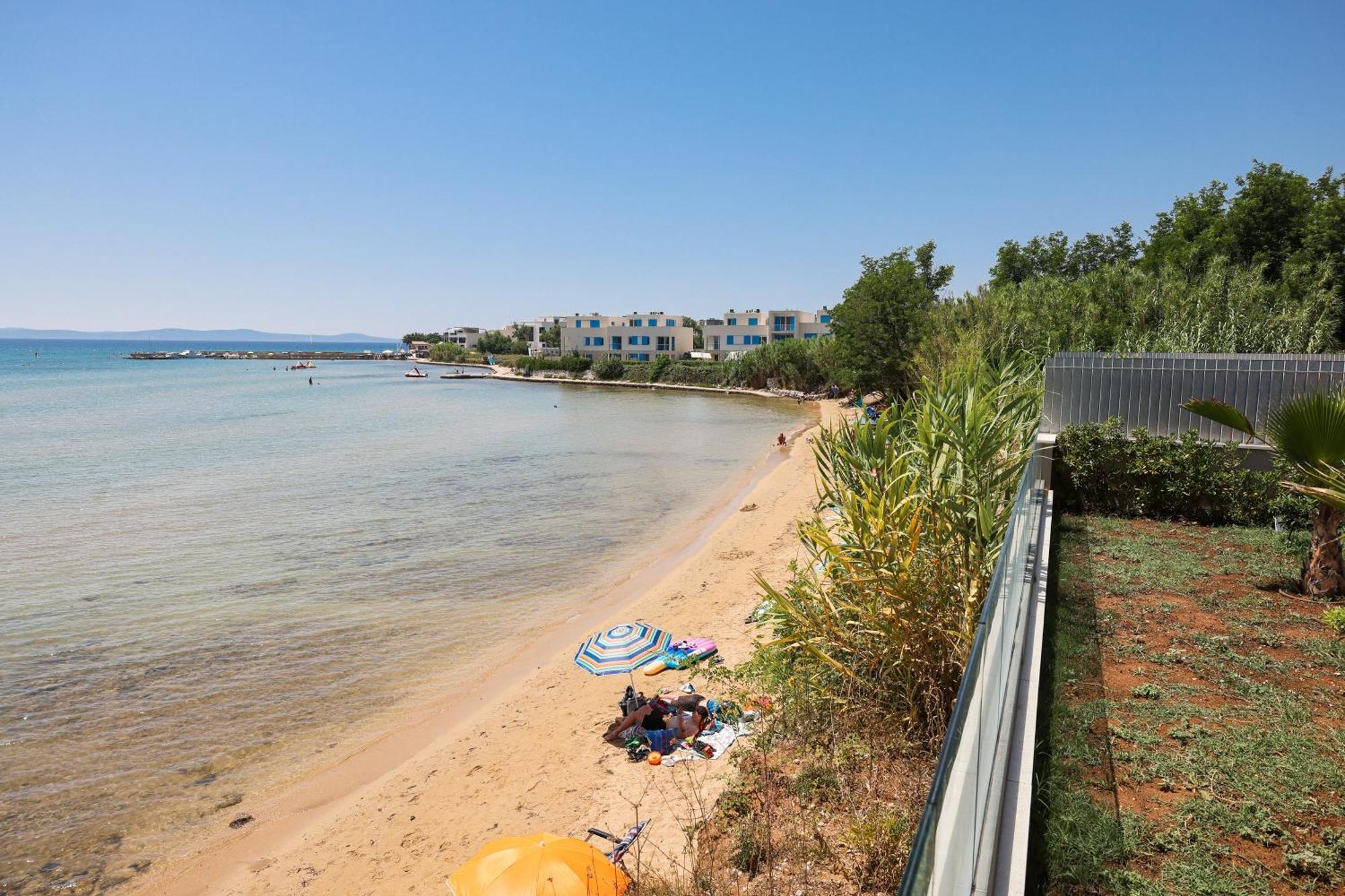 Deluxe Apartments Privlaka On The Sand Dış mekan fotoğraf